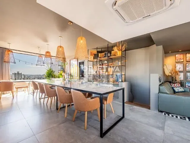 Apartamento 4 quartos e 5 banheiros, à venda, no bairro Petrópolis em Porto Alegre