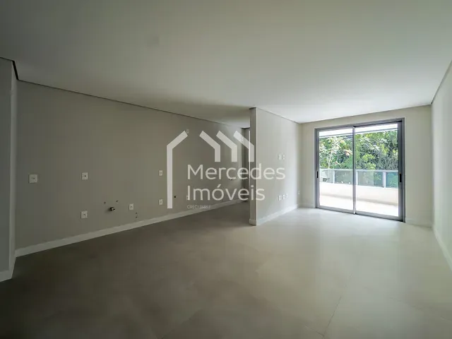Apartamento com 105m² 3 quartos e 2 banheiros, para alugar, no bairro Centro em Itajaí