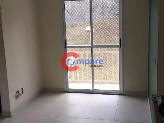 Apartamento com 47m² 2 quartos e 1 banheiro, para alugar, no bairro Jardim Guilhermino em Guarulhos
