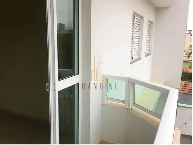 Apartamento 3 quartos e 2 banheiros, à venda, no bairro Vila Pires em Santo André