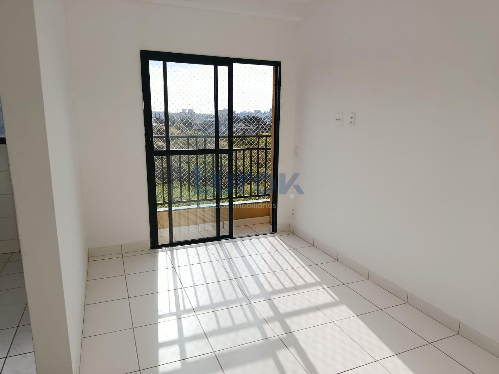 Apartamento à venda com 2 quartos, 48m² - Foto 3