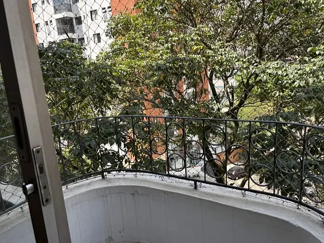 Apartamento 1 quarto e 1 banheiro, à venda, no bairro Itaim Bibi em São Paulo