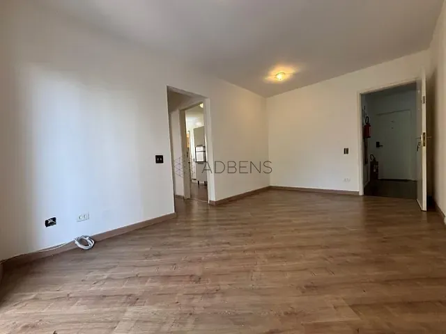 Apartamento 1 quarto e 1 banheiro, à venda, no bairro Itaim Bibi em São Paulo