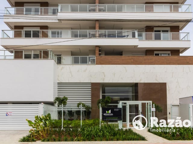Apartamento 3 quartos e 3 banheiros, à venda, no bairro centro em Guaratuba
