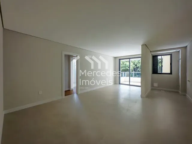 Apartamento com 105m² 3 quartos e 2 banheiros, à venda, no bairro Centro em Itajaí