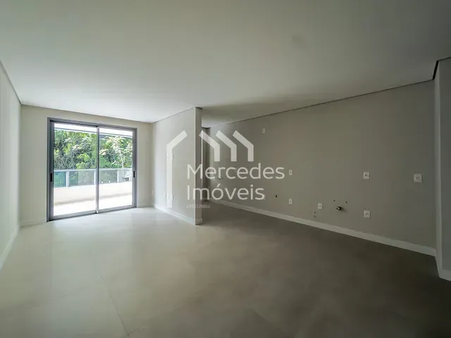 Apartamento com 105m² 3 quartos e 2 banheiros, à venda, no bairro Centro em Itajaí