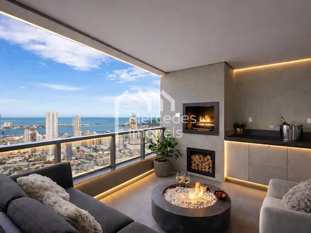 Apartamento com 105m² 3 quartos e 2 banheiros, à venda, no bairro Centro em Itajaí