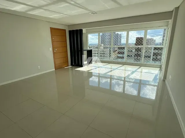 Apartamento com 141m² 3 quartos e 3 banheiros, à venda, no bairro Estrela em Ponta Grossa