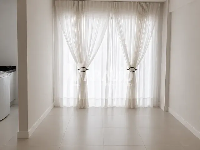 Apartamento 2 quartos e 2 banheiros, à venda, no bairro São João em Itajaí
