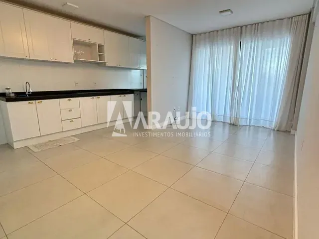 Apartamento 2 quartos e 2 banheiros, à venda, no bairro São João em Itajaí