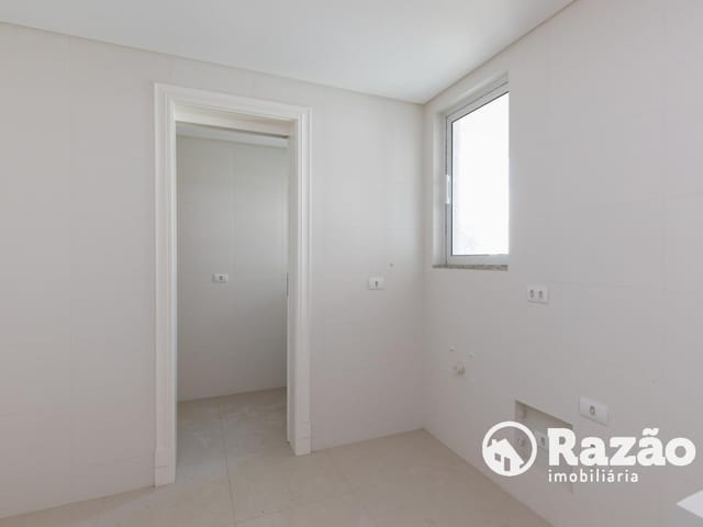 Apartamento 2 quartos e 1 banheiro, à venda, no bairro Centro em Curitiba