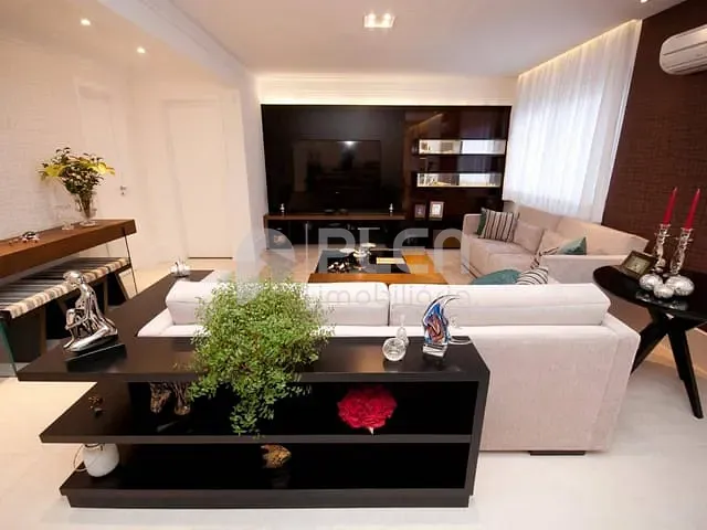 Apartamento com 185m² 3 quartos e 4 banheiros, à venda, no bairro Vila Romana em São Paulo