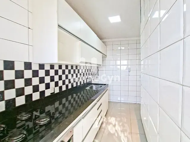 Apartamento 2 quartos e 2 banheiros, para alugar, no bairro Jardim América em Goiânia