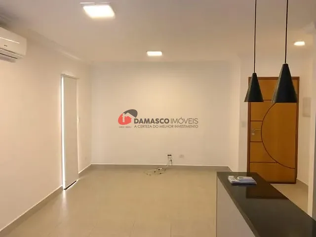 Apartamento 2 quartos e 1 banheiro, para alugar, no bairro Campestre em Santo André