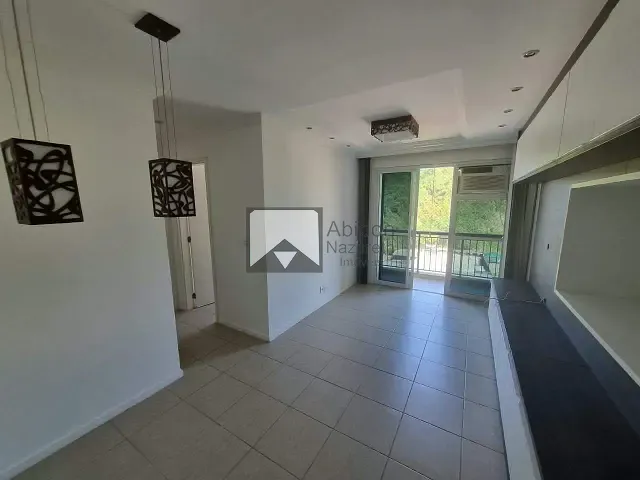 Apartamento 2 quartos e 1 banheiro, para alugar, no bairro Centro em Niterói