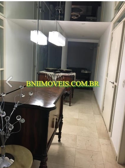 Apartamento para alugar com 4 quartos, 220m² - Foto 4