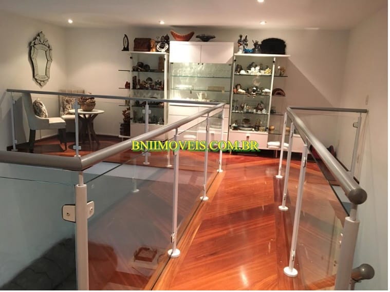 Apartamento para alugar com 4 quartos, 220m² - Foto 14