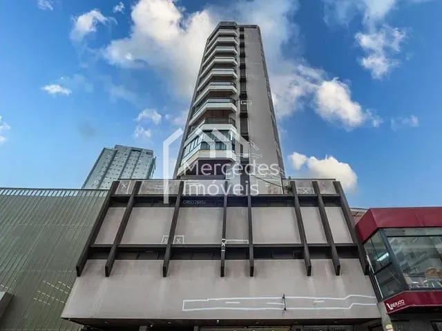 Apartamento com 98m² 3 quartos e 2 banheiros, à venda, no bairro Centro em Itajaí
