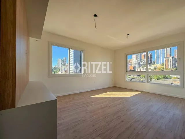 Apartamento 3 quartos e 2 banheiros, à venda, no bairro Centro em Novo Hamburgo
