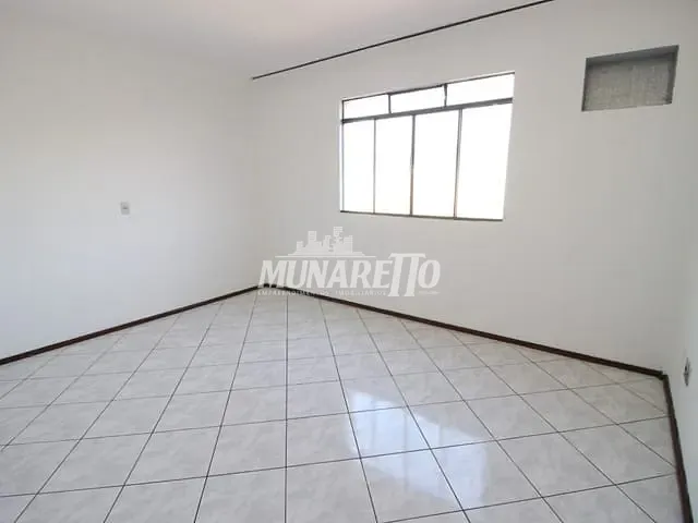 Apartamento com 110m² 3 quartos e 1 banheiro, à venda, no bairro Centro em Concórdia