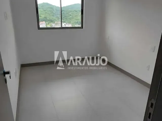 Apartamento 2 quartos e 1 banheiro, à venda, no bairro Praia Brava de Itajaí em Itajaí