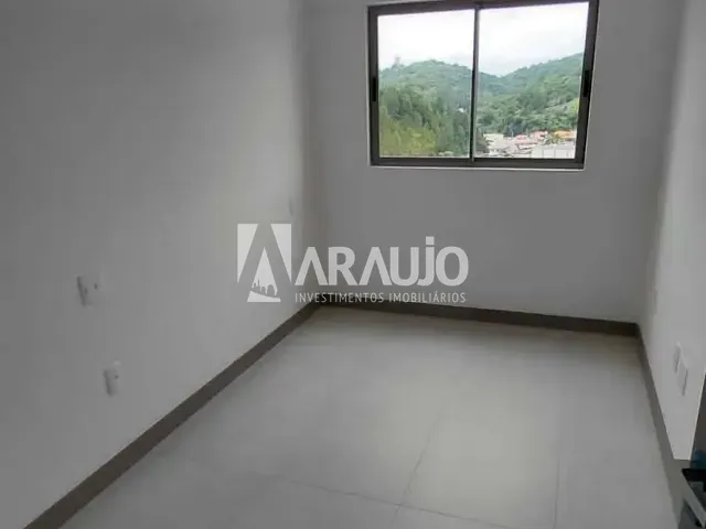 Apartamento 2 quartos e 1 banheiro, à venda, no bairro Praia Brava de Itajaí em Itajaí