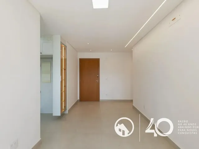 Apartamento 2 quartos e 2 banheiros, para alugar, no bairro Bacacheri em Curitiba