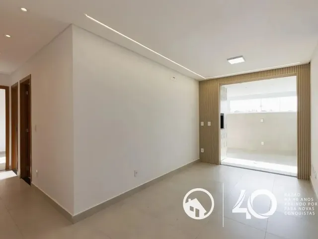 Apartamento 2 quartos e 2 banheiros, para alugar, no bairro Bacacheri em Curitiba