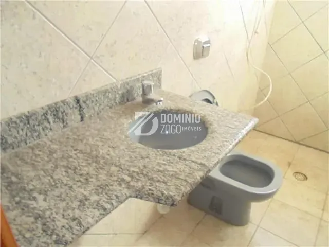 Apartamento 2 quartos e 1 banheiro, à venda, no bairro Serra do Sol em Uberaba