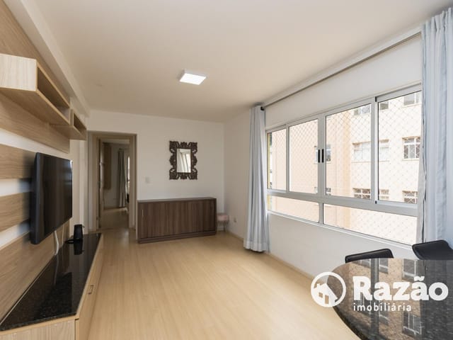 Apartamento 1 quarto e 1 banheiro, para alugar, no bairro Alto da Glória em Curitiba