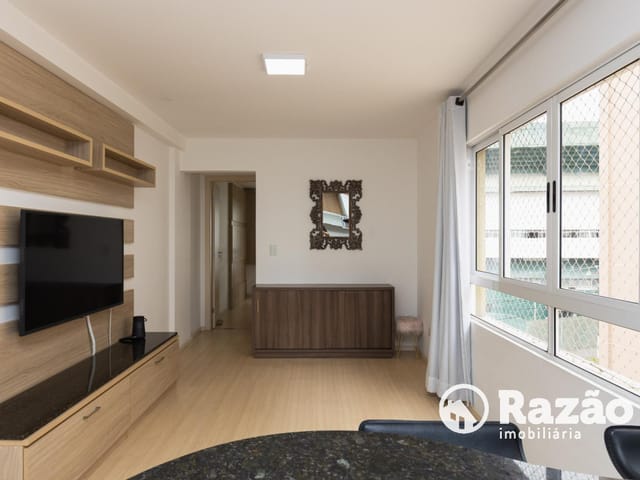 Apartamento 1 quarto e 1 banheiro, para alugar, no bairro Alto da Glória em Curitiba