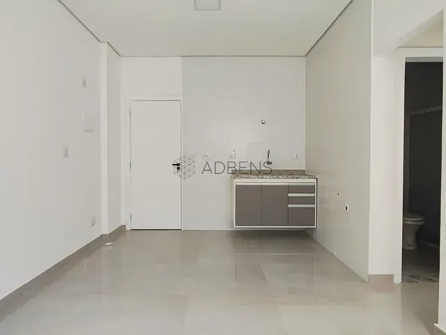 Apartamento 1 quarto e 1 banheiro, para alugar, no bairro República em São Paulo