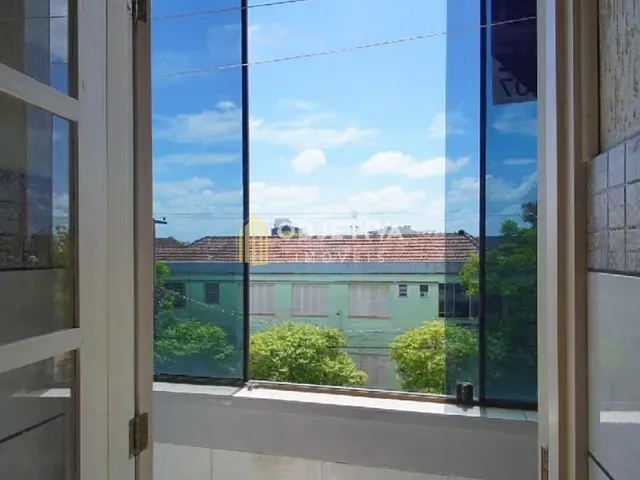 Apartamento 3 quartos e 2 banheiros, à venda, no bairro Petrópolis em Porto Alegre