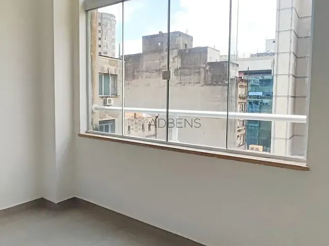 Apartamento 1 quarto e 1 banheiro, para alugar, no bairro República em São Paulo