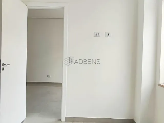 Apartamento 1 quarto e 1 banheiro, para alugar, no bairro República em São Paulo