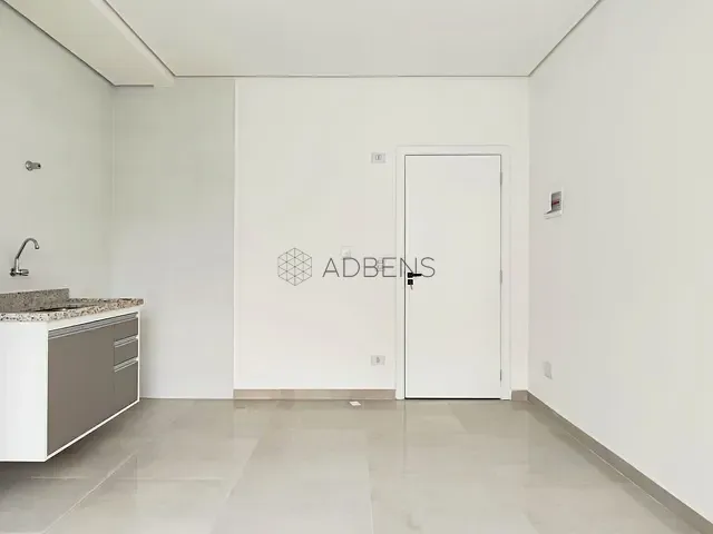 Apartamento 1 quarto e 1 banheiro, para alugar, no bairro República em São Paulo
