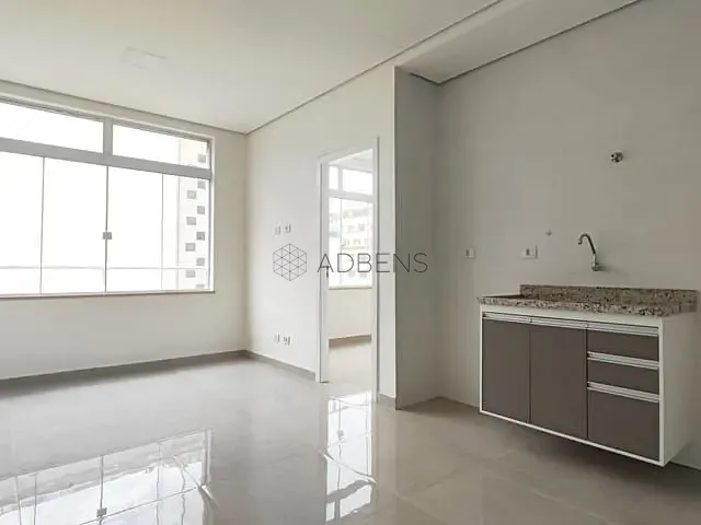 Apartamento 1 quarto e 1 banheiro, para alugar, no bairro República em São Paulo