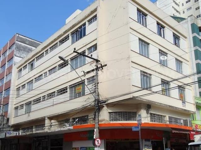 Apartamento com 281m² 3 quartos e 2 banheiros, à venda, no bairro Centro em Juiz de Fora