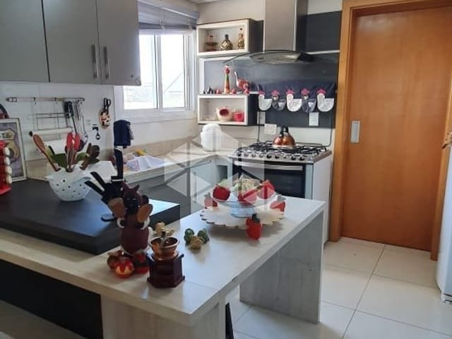 Apartamento 3 quartos e 2 banheiros, à venda, no bairro Kayser em Caxias do Sul
