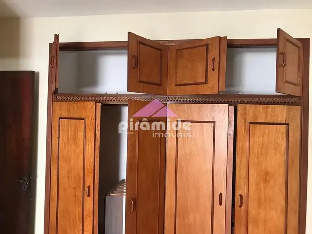 Apartamento com 140m² 3 quartos e 2 banheiros, à venda, no bairro Tabaú em Pindamonhangaba