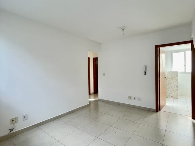 Foto do Apartamento - Apartamento para locação com 3 quartos (1 suíte) armários planejados e duas vagas cobertas, Planalto, Belo Horizonte, MG | Deltalar Imóveis