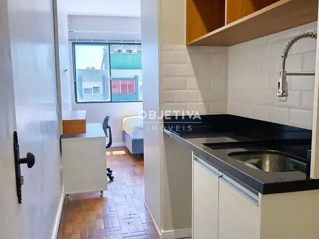 Studio com 25m² 1 quarto e 1 banheiro, à venda, no bairro Centro Histórico em Porto Alegre