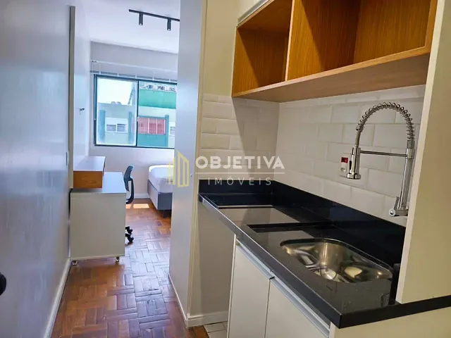 Studio com 25m² 1 quarto e 1 banheiro, à venda, no bairro Centro Histórico em Porto Alegre