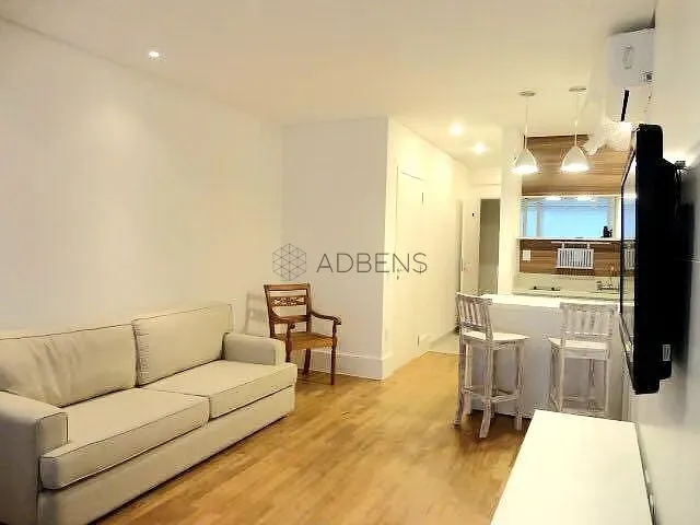 Apartamento 1 quarto e 2 banheiros, para alugar, no bairro Itaim Bibi em São Paulo