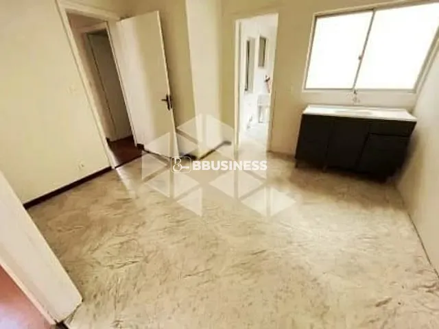 Apartamento 3 quartos e 2 banheiros, à venda, no bairro Pio X em Caxias do Sul