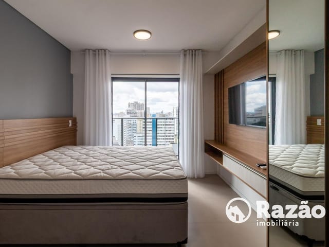 Apartamento 1 quarto e 1 banheiro, para alugar, no bairro Centro em Curitiba