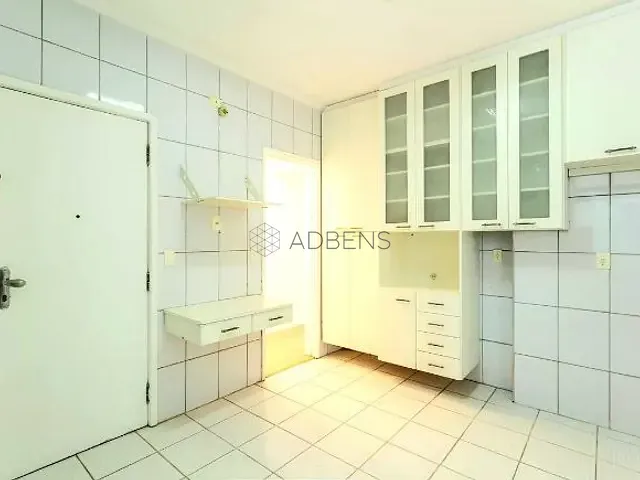 Apartamento 3 quartos e 3 banheiros, para alugar, no bairro Itaim Bibi em São Paulo