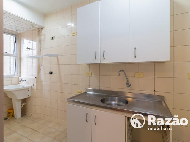 Apartamento 3 quartos e 2 banheiros, para alugar, no bairro Bigorrilho em Curitiba