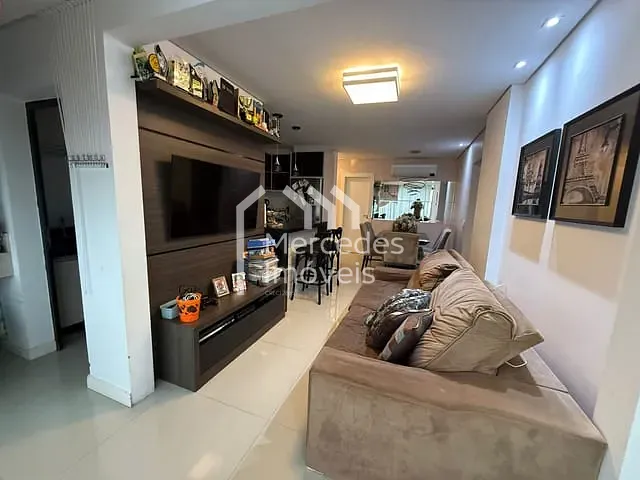 Apartamento com 78m² 2 quartos e 3 banheiros, para alugar, no bairro Fazenda em Itajaí