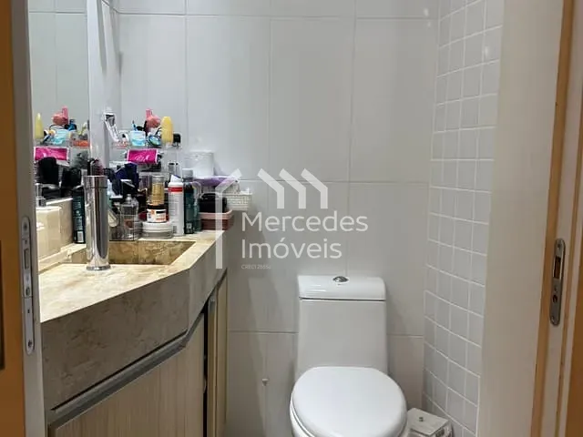Apartamento com 78m² 2 quartos e 3 banheiros, para alugar, no bairro Fazenda em Itajaí
